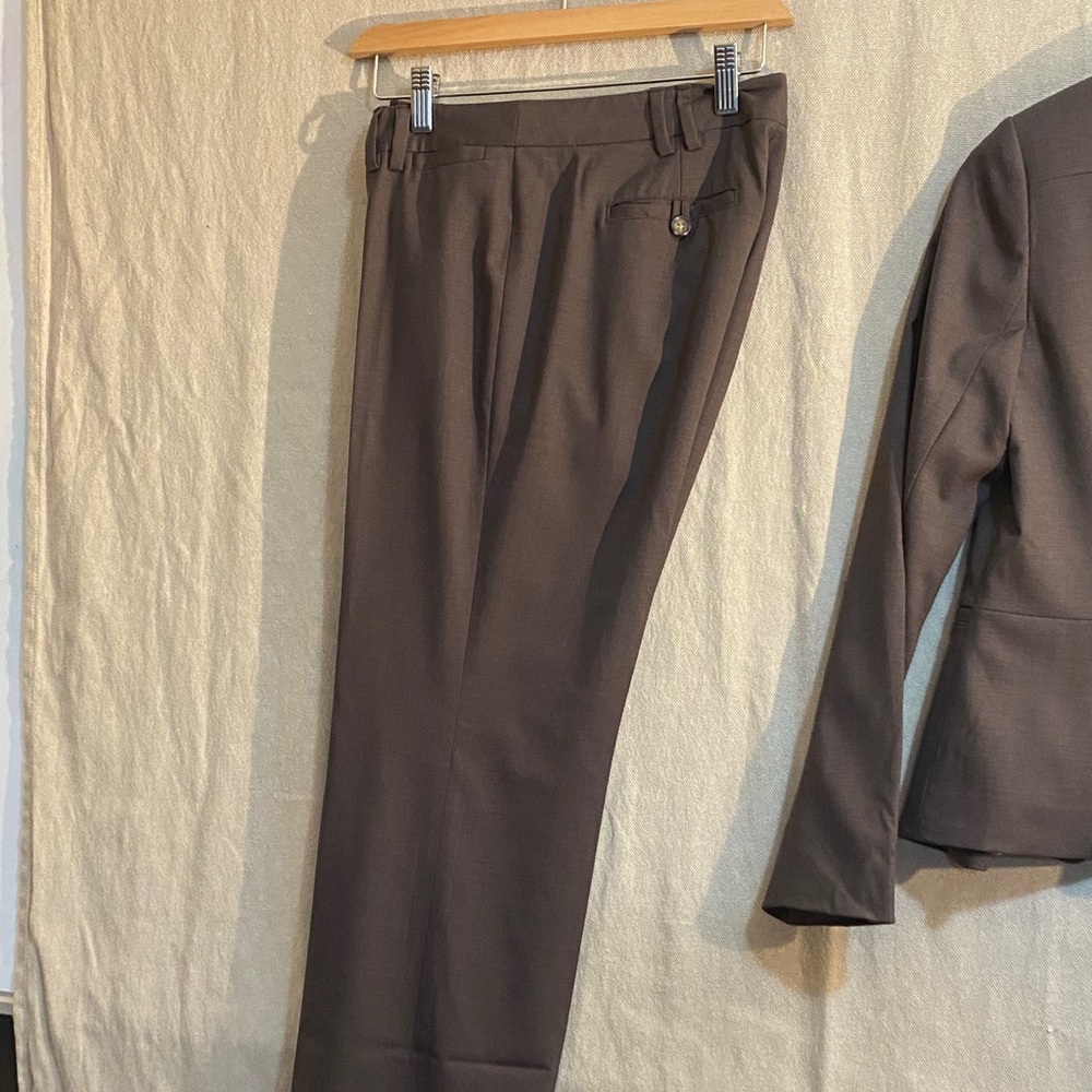 Banana Republic Charcoal Suit - Picture 5 of 8